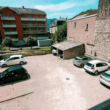 Daire 5 2 Pieces Avec Parking *