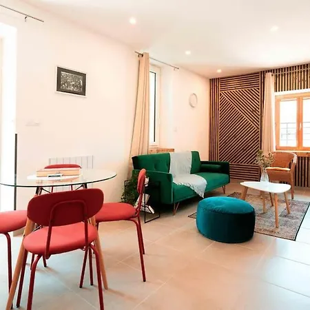 5 2 Pieces Avec Parking Apartment *
